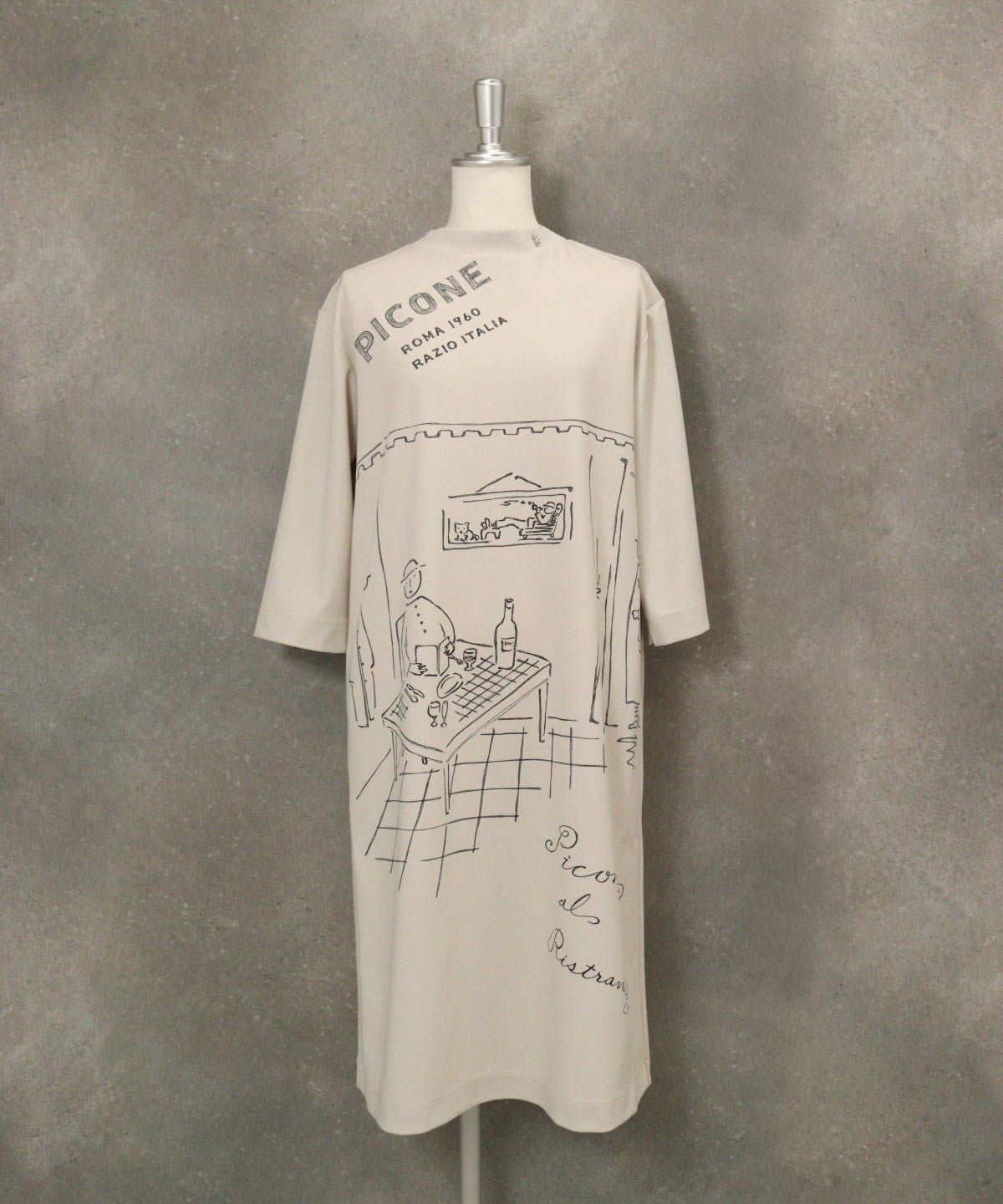 七分袖レストラン柄冷感ワンピース（ベージュ）