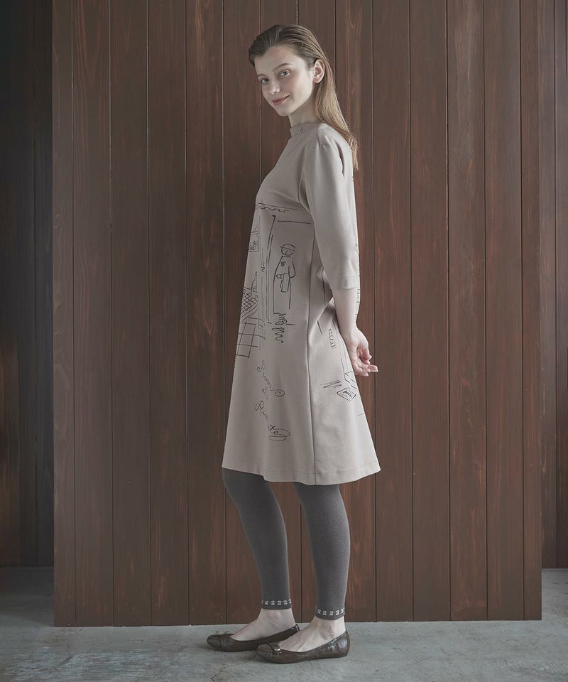 モデル着用画像（ベージュ）