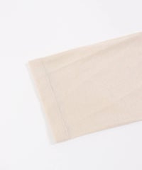 ボタン部分（ベージュ）