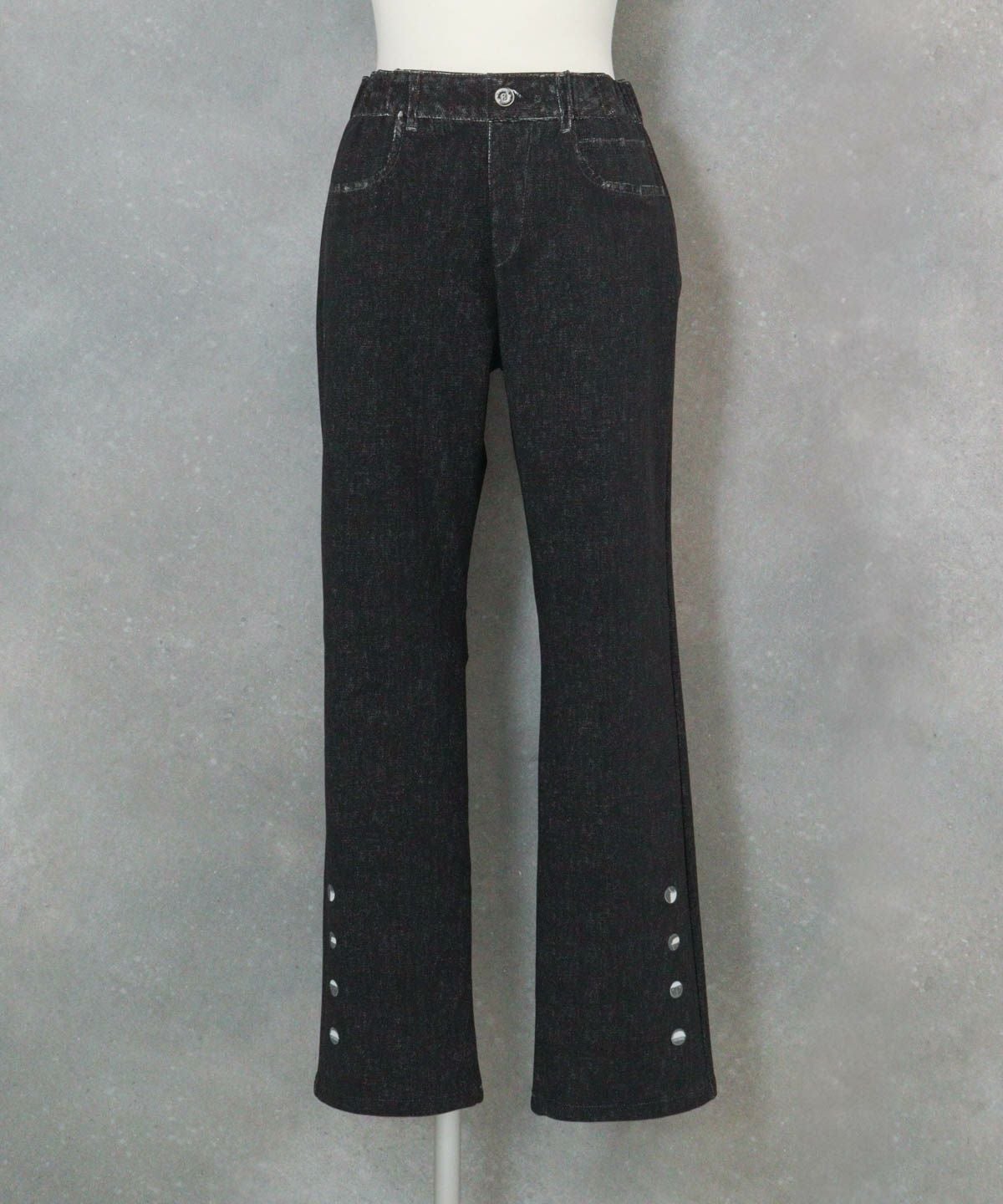 デニム風プリントボタンデザインパンツ（ブラック）