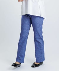 モデル着用画像（ブルー）