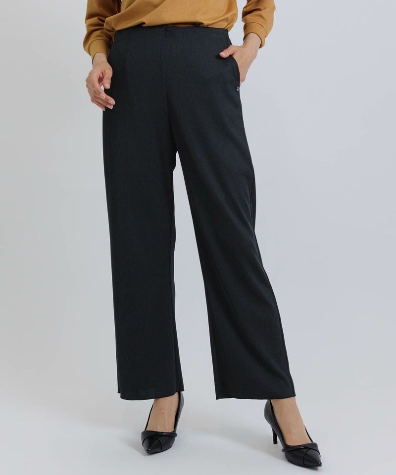 モデル着用画像（ブラック）