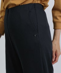 モデル着用画像（ブラック）