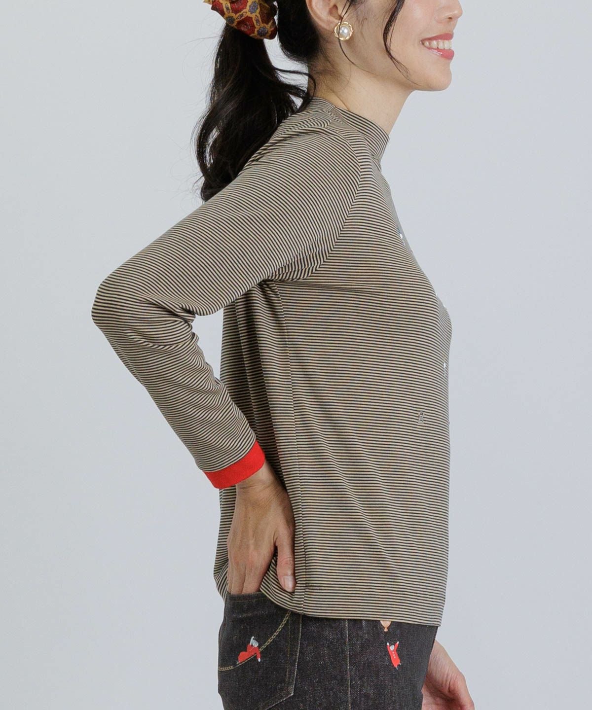 モデル着用画像（ベージュ）