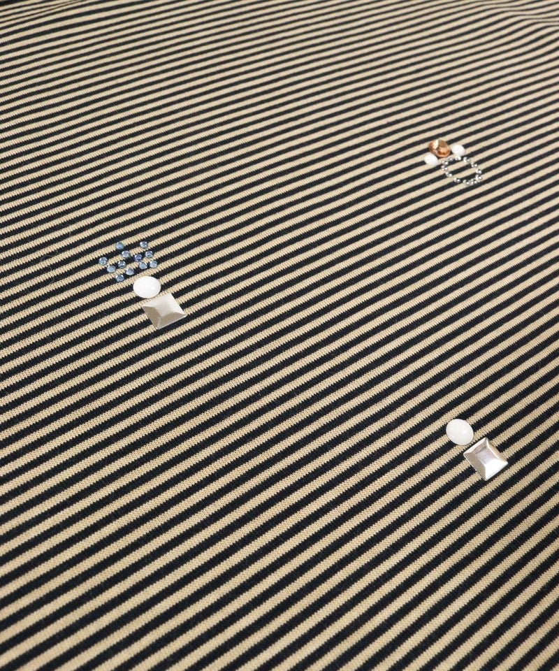 ビジュー部分（ベージュ）