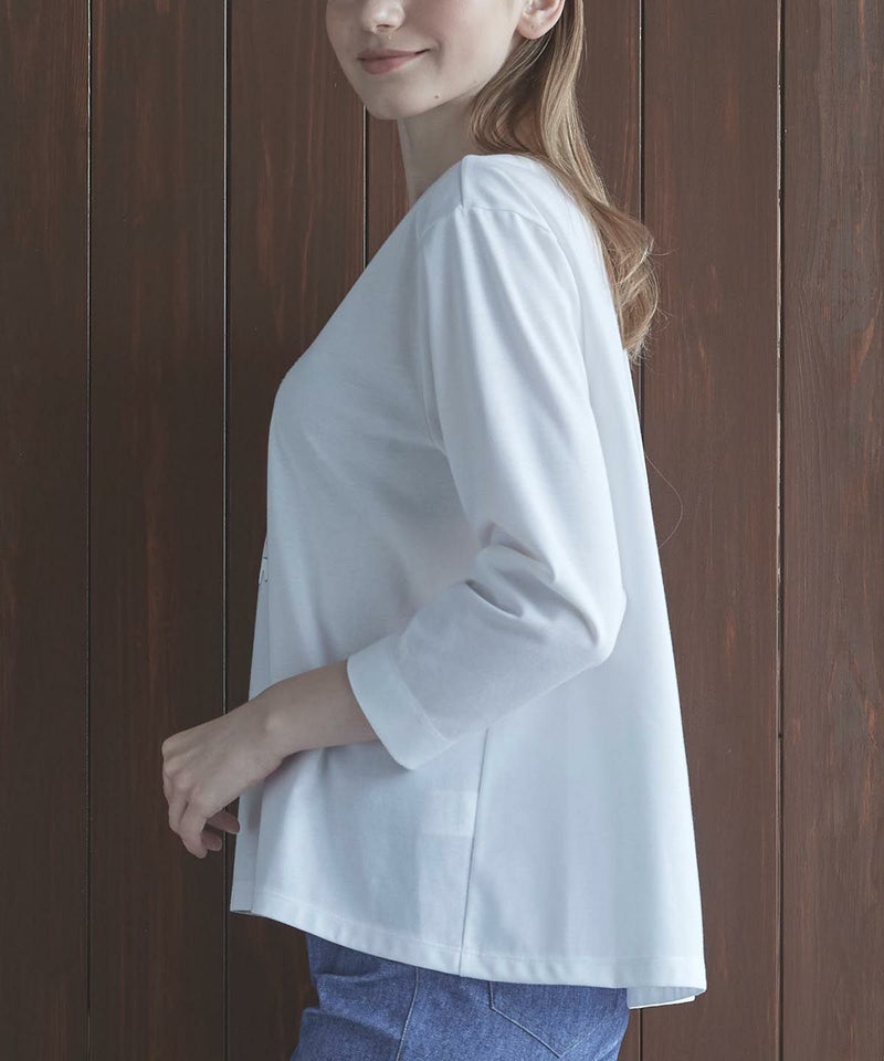 モデル着用画像（ホワイト）