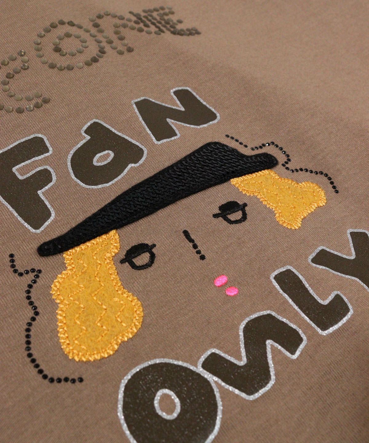 デザイン部分（ブラウン）