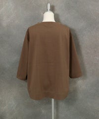 フロッキーロゴ七分袖プルオーバー後（ブラウン）