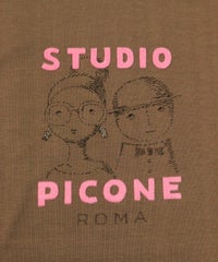 胸元デザイン部分（ブラウン）