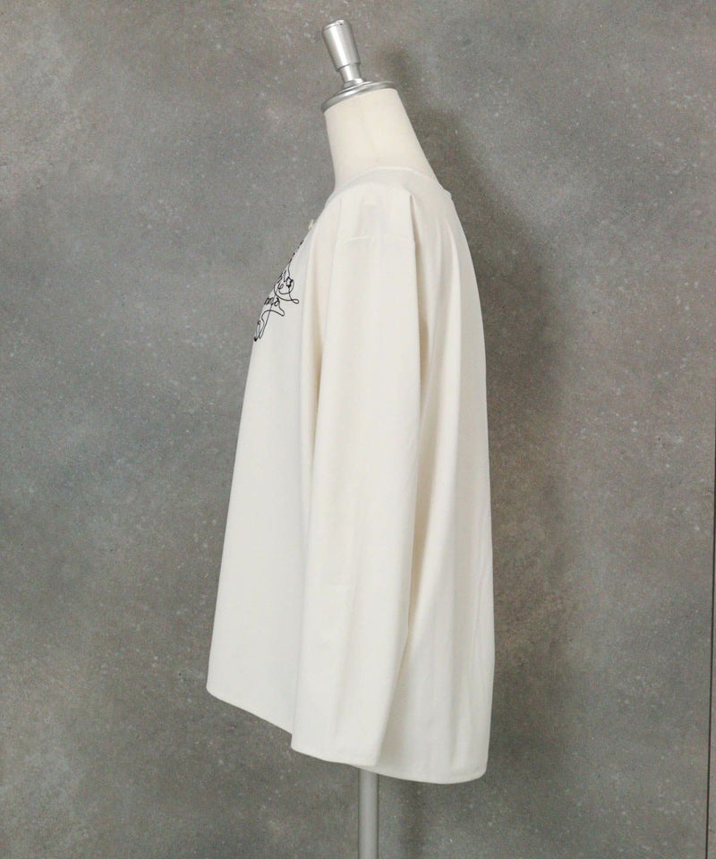 コード刺繍UV冷感プルオーバー横（ベージュ）