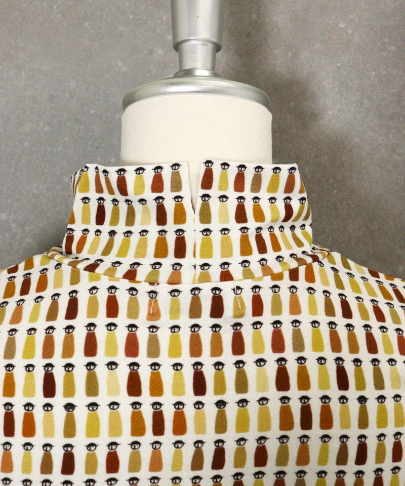 後ろ衿部分（ベージュ）