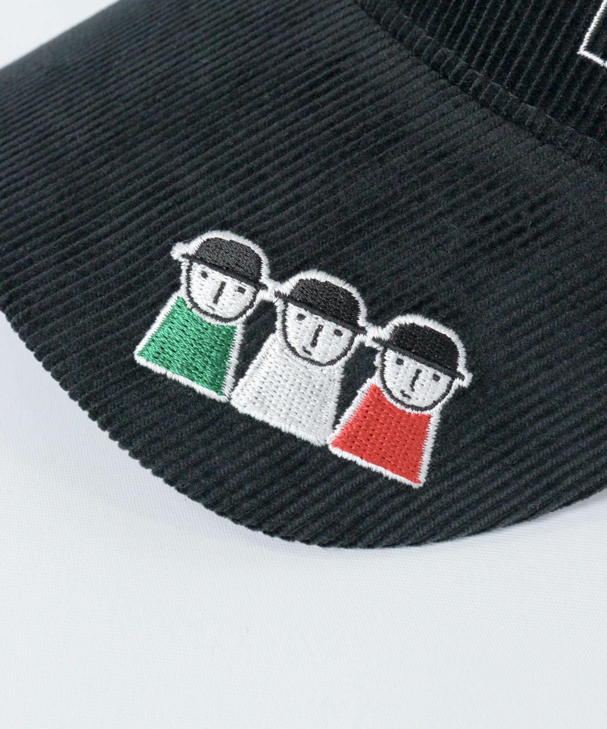 ツバデザイン部分（ブラック）