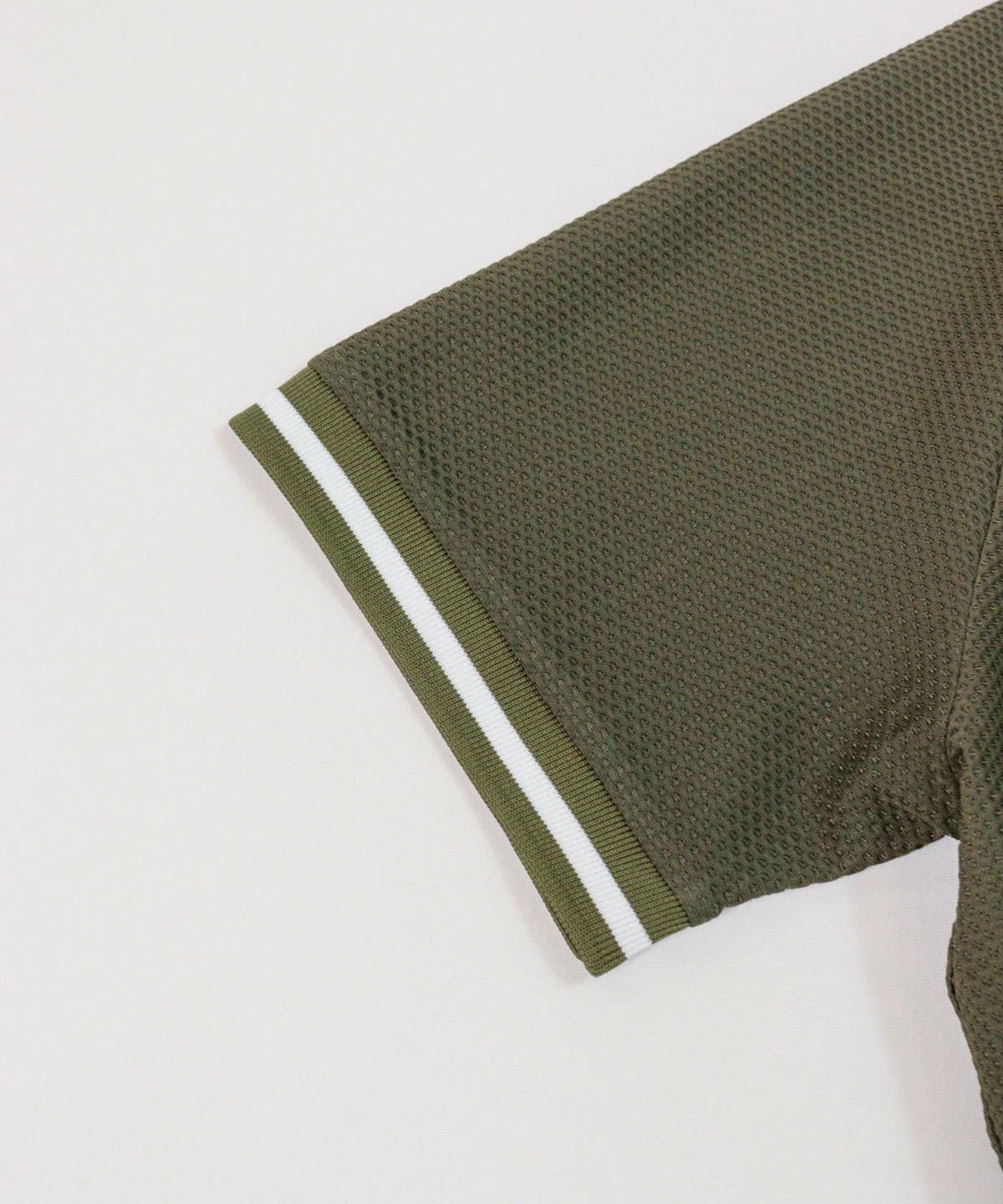 袖部分（カーキ）