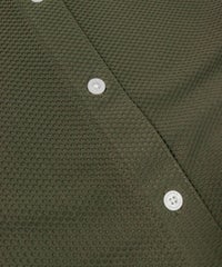 ボタン部分（カーキ）