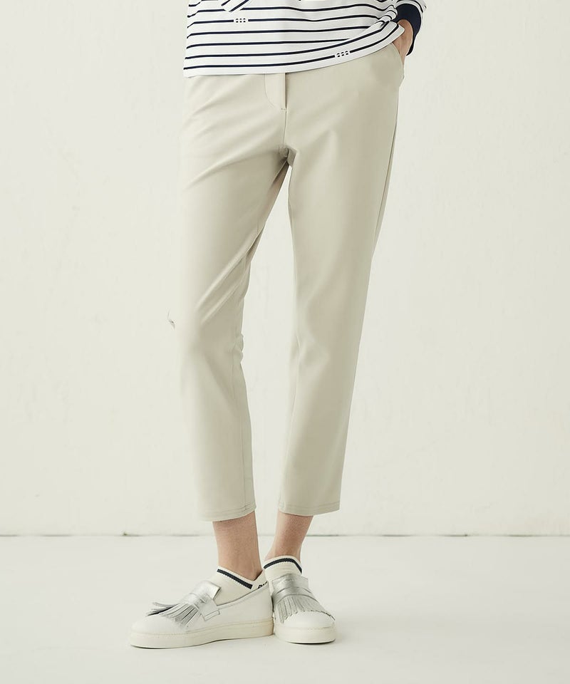 モデル着用画像（ベージュ）