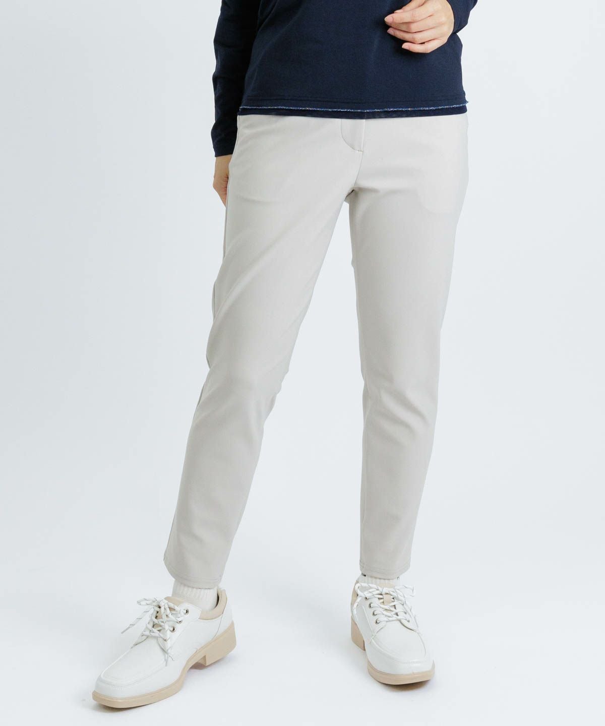 モデル着用画像（ベージュ）