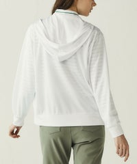 モデル着用画像（ホワイト）