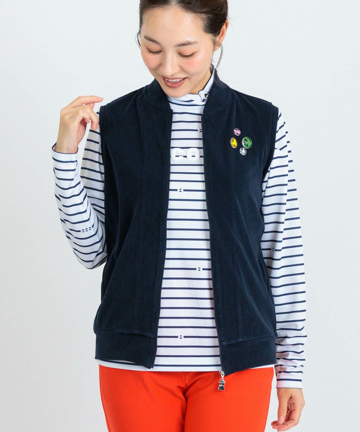 モデル着用画像（ネイビー）