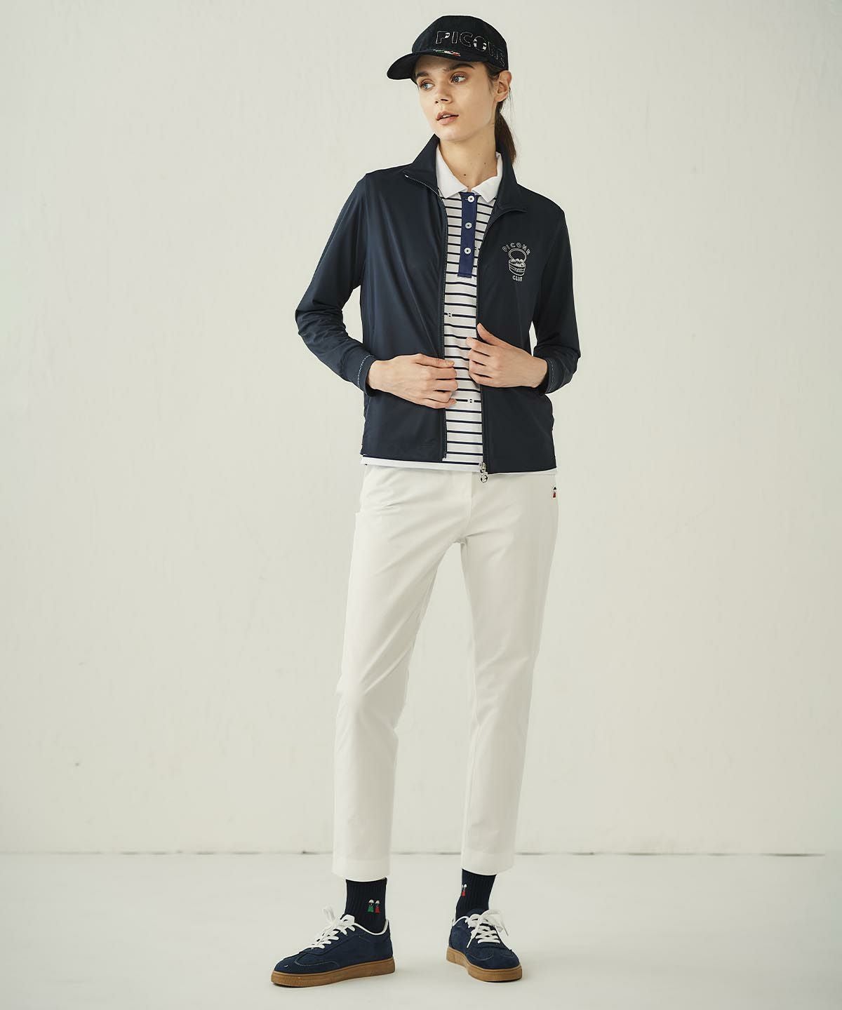 モデル着用画像（ネイビー）