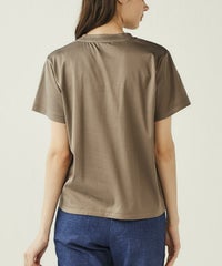 モデル着用画像（ブラウン）