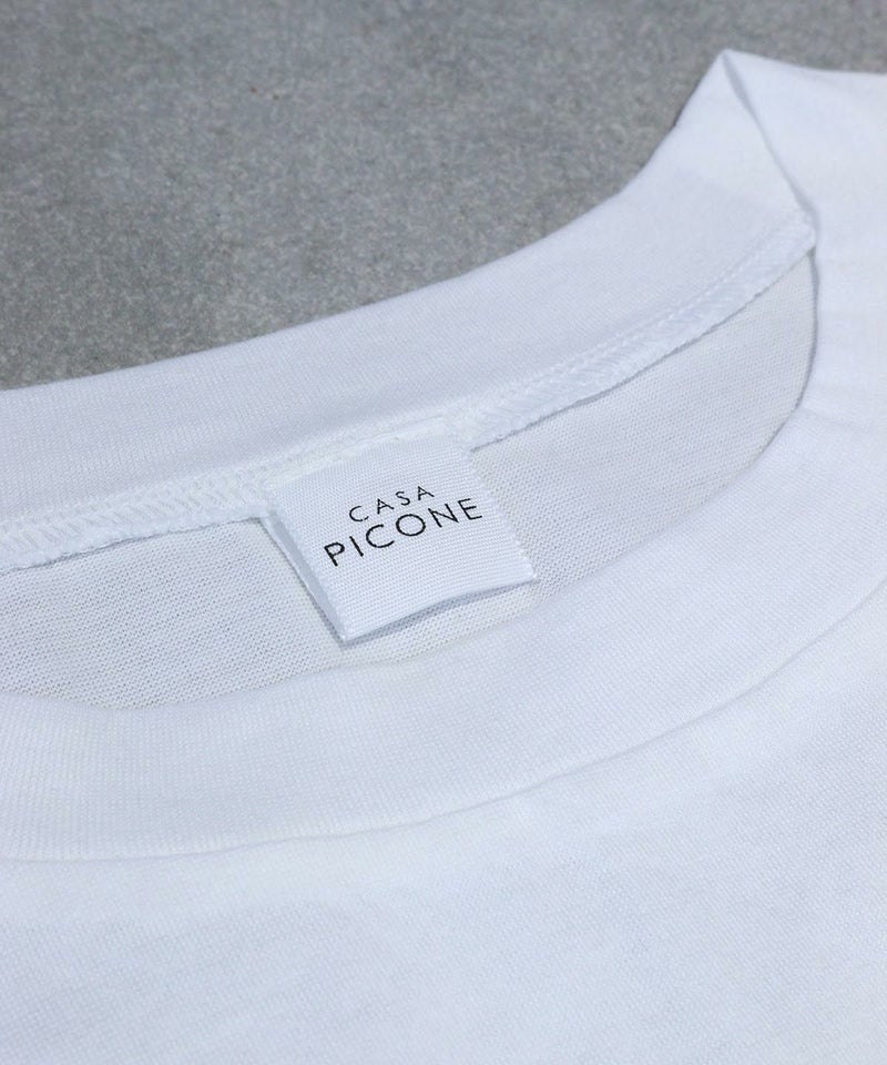 首元アップ(ホワイト)