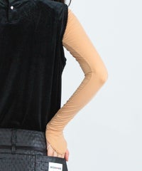 モデル着用画像（ベージュ）