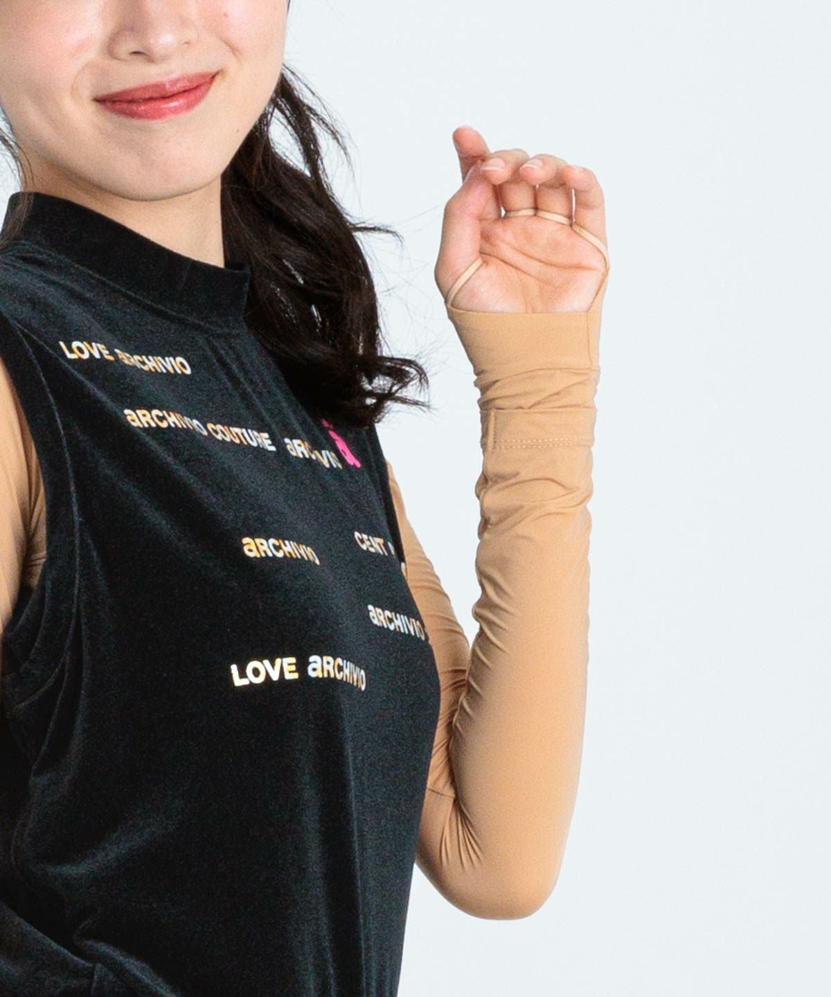 モデル着用画像（ベージュ）