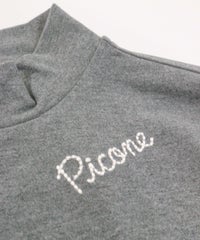 首元デザイン部分（グレー）