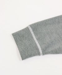 袖口部分（グレー）