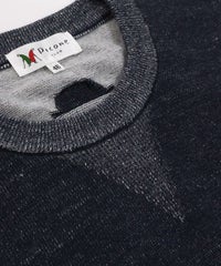 首元アップ(ネイビー)