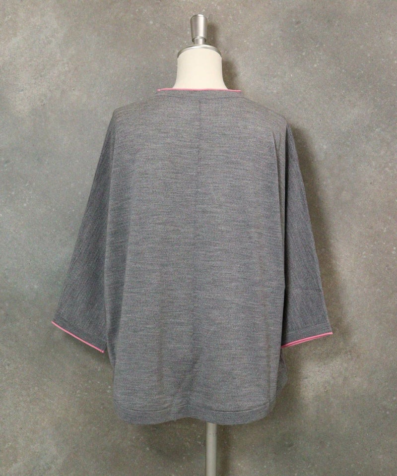 ウール100％七分袖ドルマンニット後（ライトグレー）