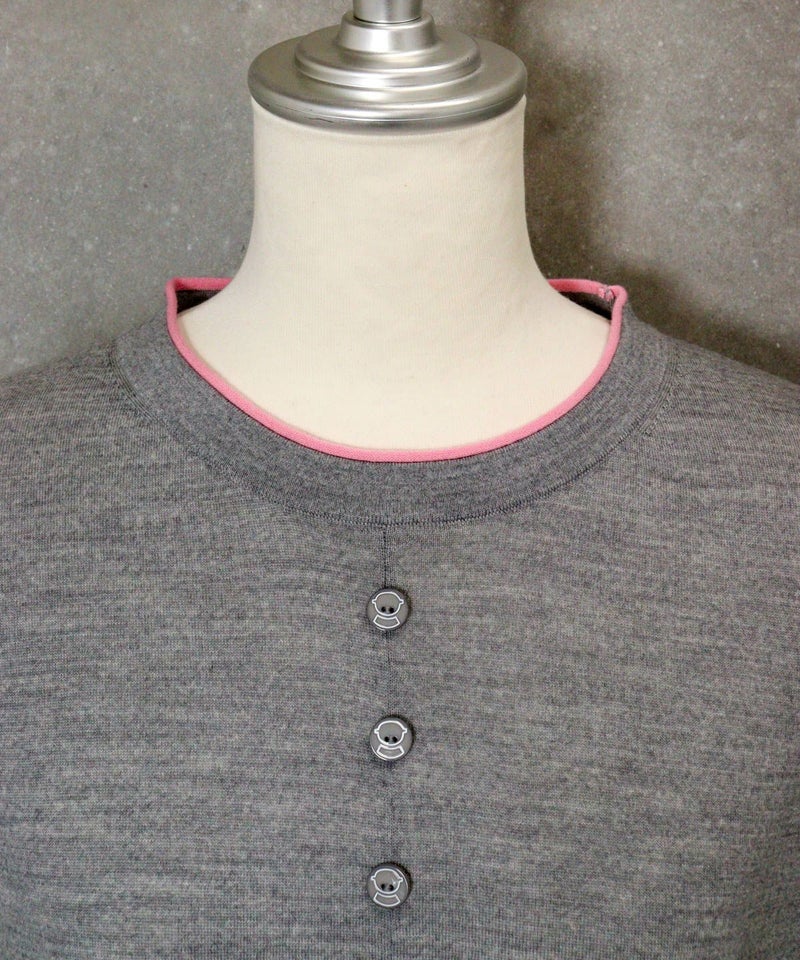 首元部分（ライトグレー）