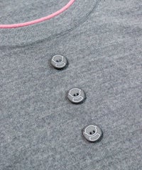 ボタン部分（ライトグレー）