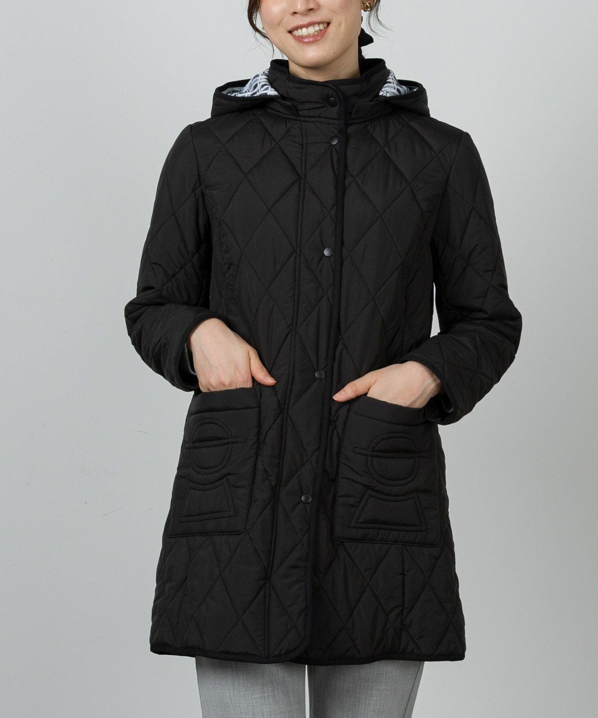 モデル着用画像（ブラック）