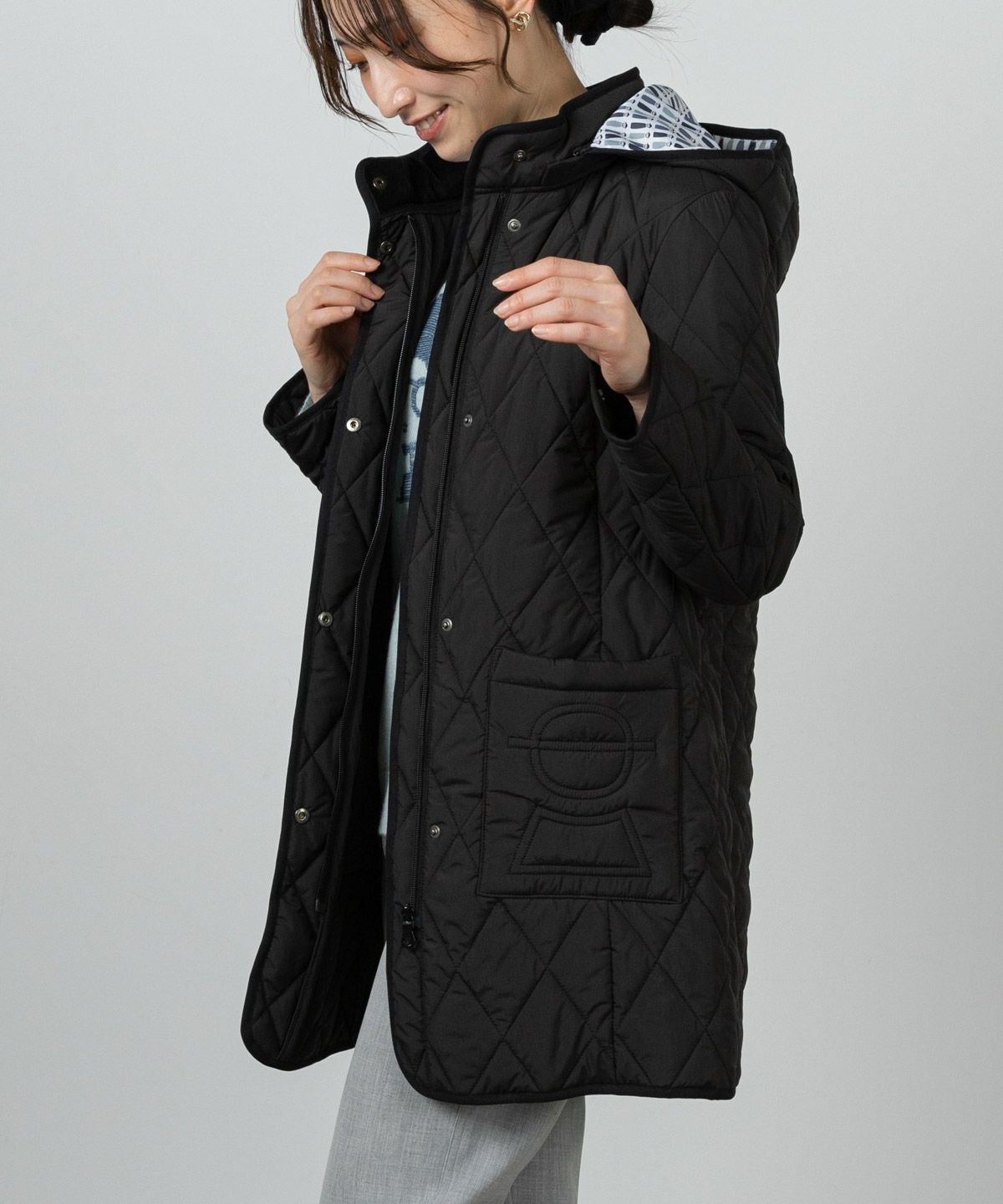 モデル着用画像（ブラック）