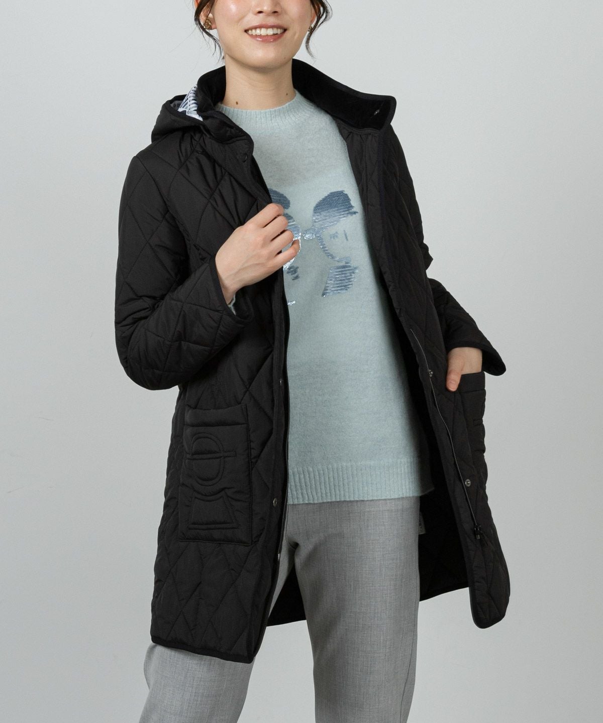 モデル着用画像（ブラック）