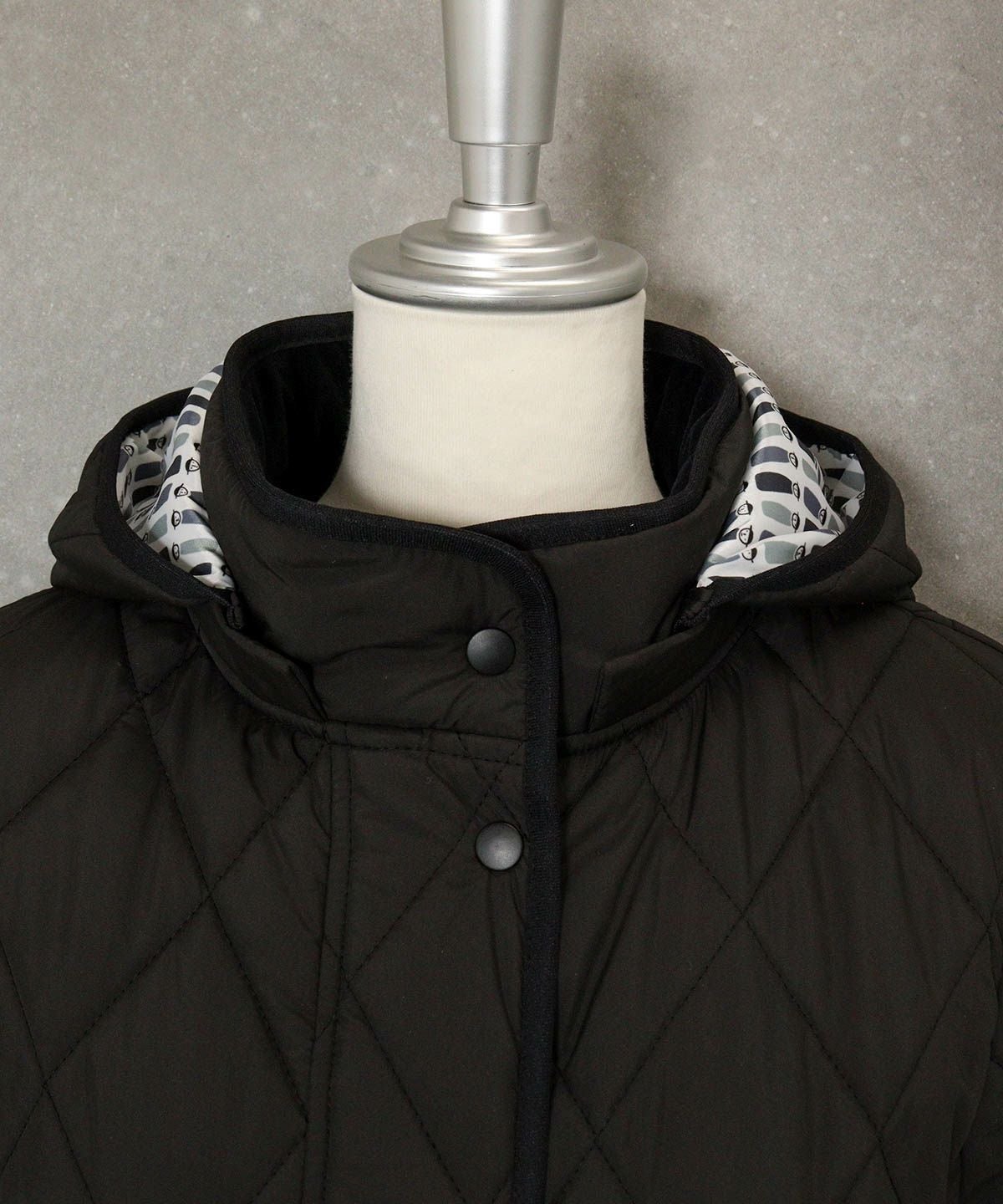 首元(ブラック)