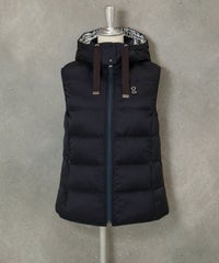 【オンラインストア・店舗限定商品】フード付撥水ダウンベスト(ネイビー)前