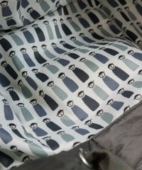 フード内側(グレー)