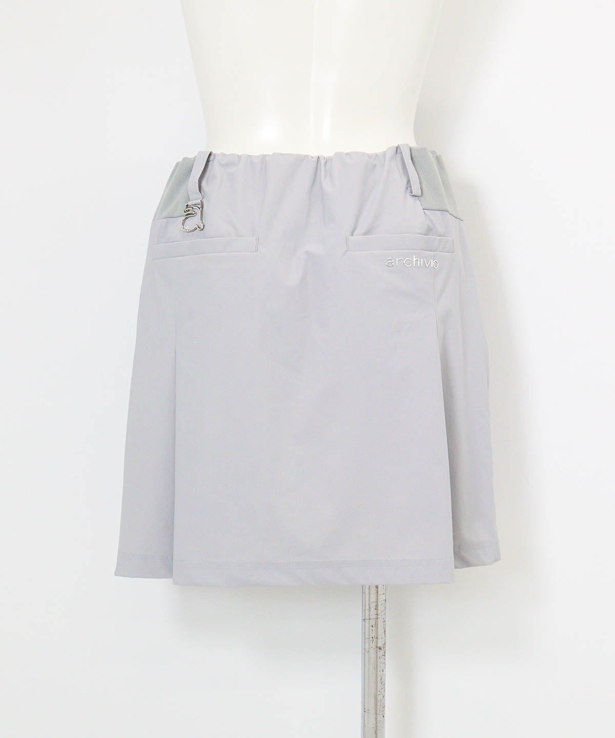 インナー付きUVタックスカート(ライトグレー)後ろ