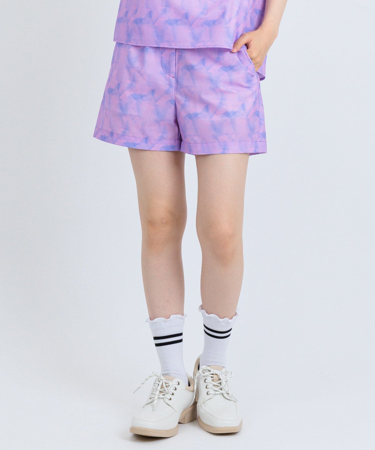 プリズム柄撥水ショートパンツ|アルチビオ - ゴルフウェアや婦人服通販