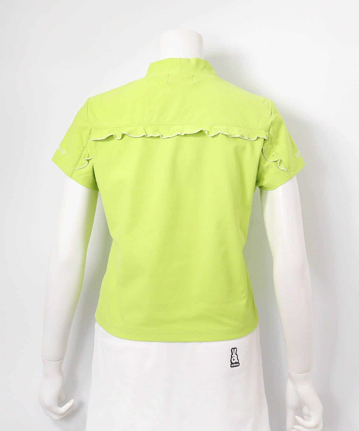 バックフリルUV速乾プルオーバー(ライトグリーン)後ろ