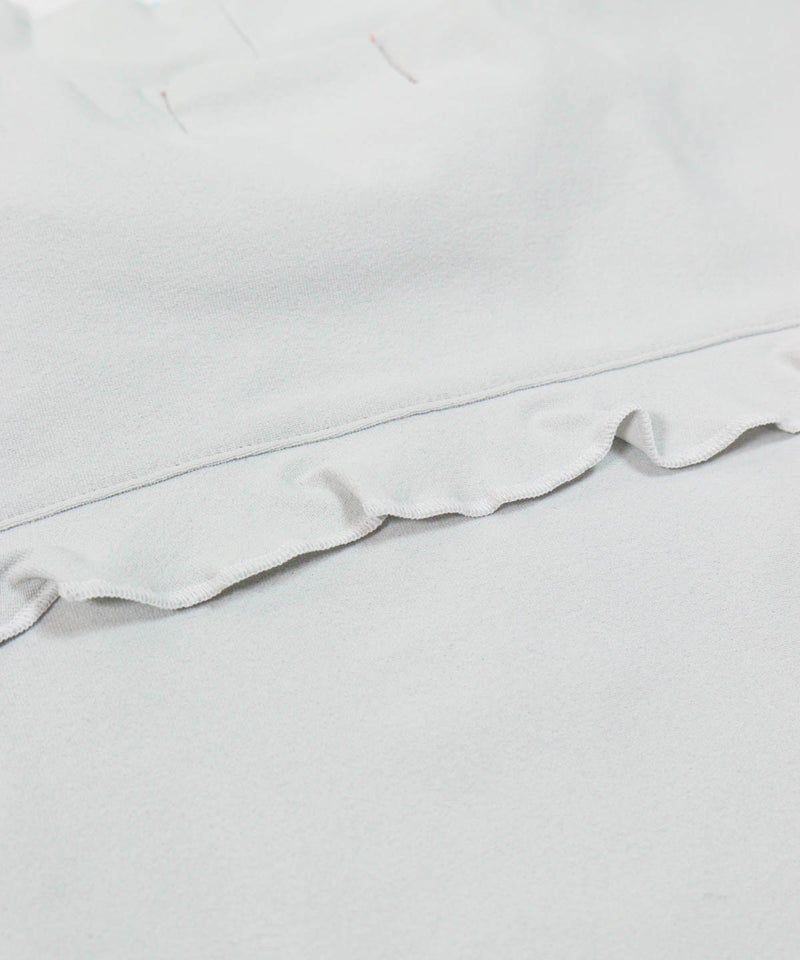 バックフリル部分(ライトグレー)