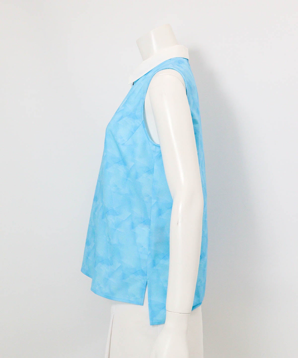 プリズム柄撥水ノースリプルオーバー(ブルー)横