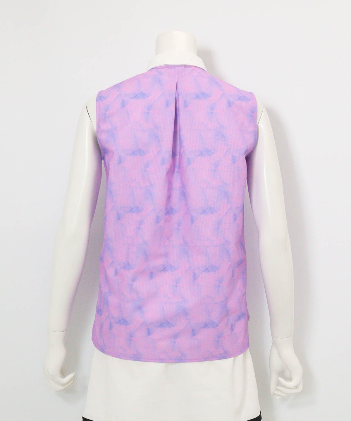 プリズム柄撥水ノースリプルオーバー(ライトパープル)後ろ