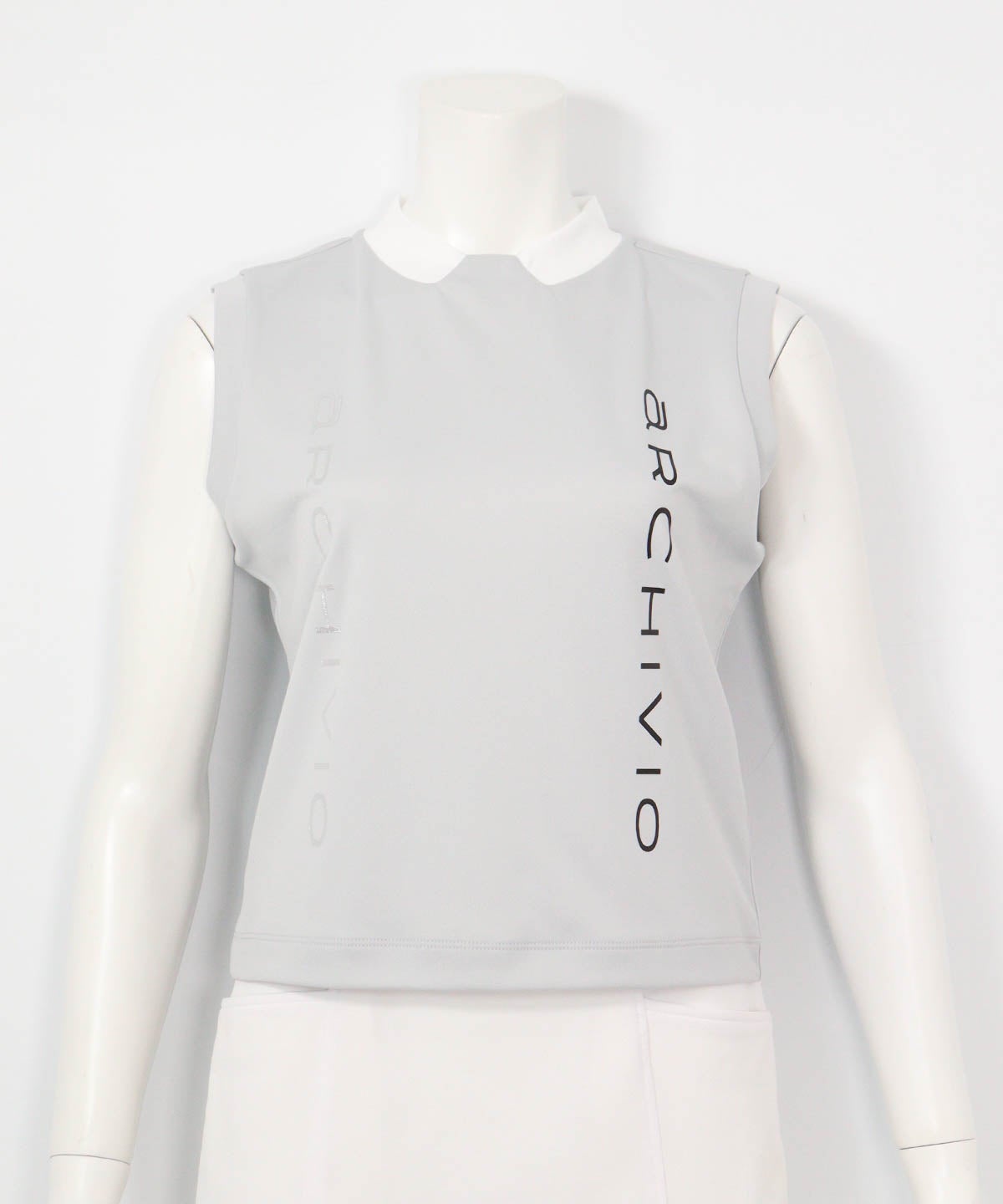 ダブルロゴUVノースリプルオーバー（ライトグレー）前