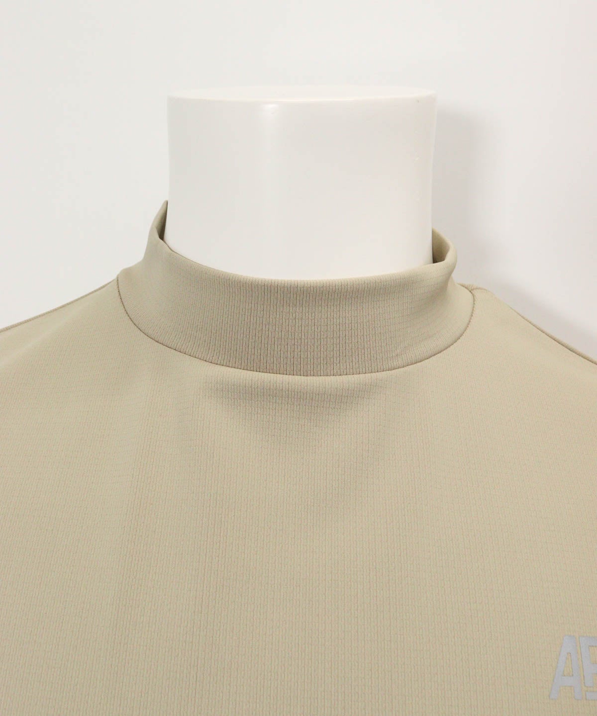 首元(ベージュ)