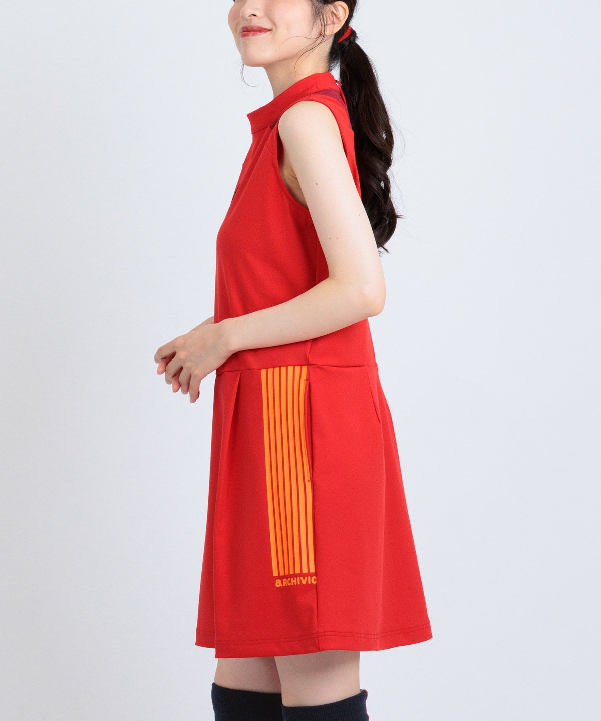 モデル着用画像(レッド)