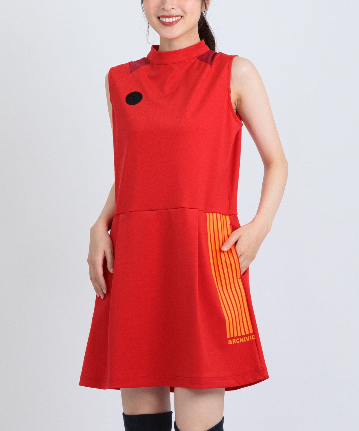 モデル着用画像(レッド)