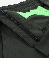 ファスナー部分(カーキ)